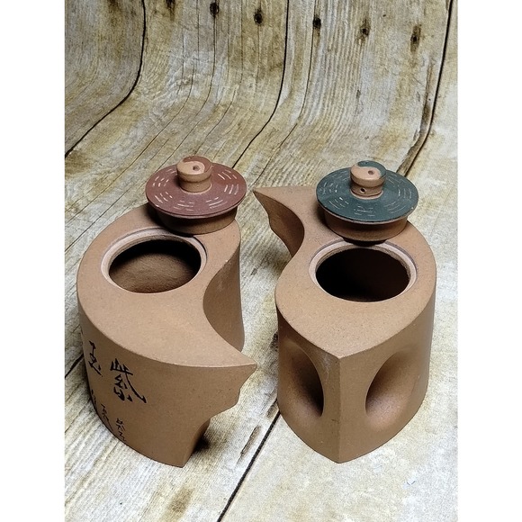 Chinese Hand-Crated Yin and Yang Form Clay Teapot Tai Chi Pot (ebD) - Picture 4 of 8